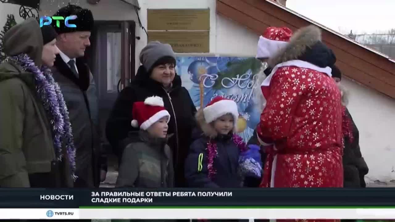 В рамках Всероссийской акции «Полицейский Дед Мороз» сотрудники Управления Госавтоинспекции МВД по Республике Хакасия вместе с коллегами из ОМВД России по г. Черногорску поздравили с наступающим Новым годом воспитанников...