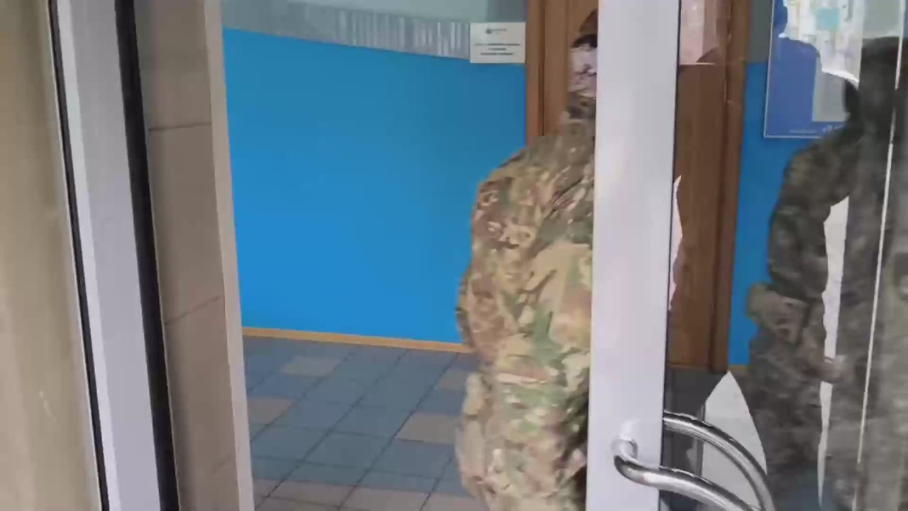 РУКОВОДИТЕЛЯ УЧАСТКА ЭЛЕКТРОСЕТЕЙ В АЛТАЙСКОМ РАЙОНЕ ОСУДИЛИ ЗА ВЗЯТКИ