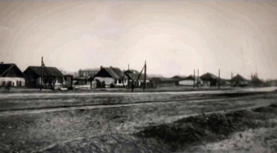 Кроме обязательных налогов и принудительной подписки на «внутренние займы», жители должны были платить сбор на нужды жилищного и культурно-бытового строительства