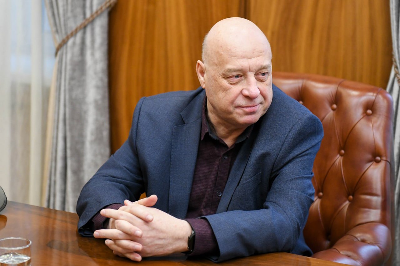 Уходит по собственному желанию: министр здравоохранения Хакасии покидает свой пост