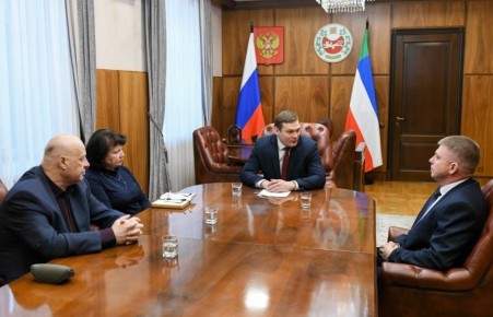 ОЛЕГ АНАНЬЕВСКИЙ ПОКИДАЕТ ПОСТ МИНИСТРА ЗДРАВООХРАНЕНИЯ ХАКАСИИ