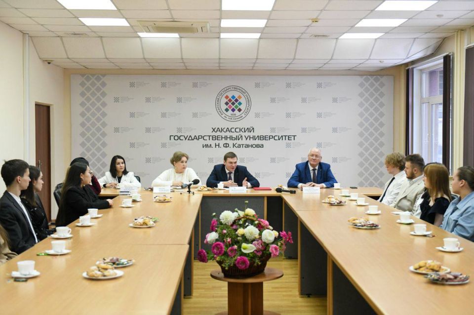 ����� ������� �������� ��������� ���������� �� ���������� ���������� ���������������� ������������ ����� �.�. �������� � ���������� ��� ����������� ������������