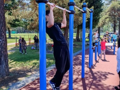 ��� 2 �������� ��� �������� � ������� � ���� ����