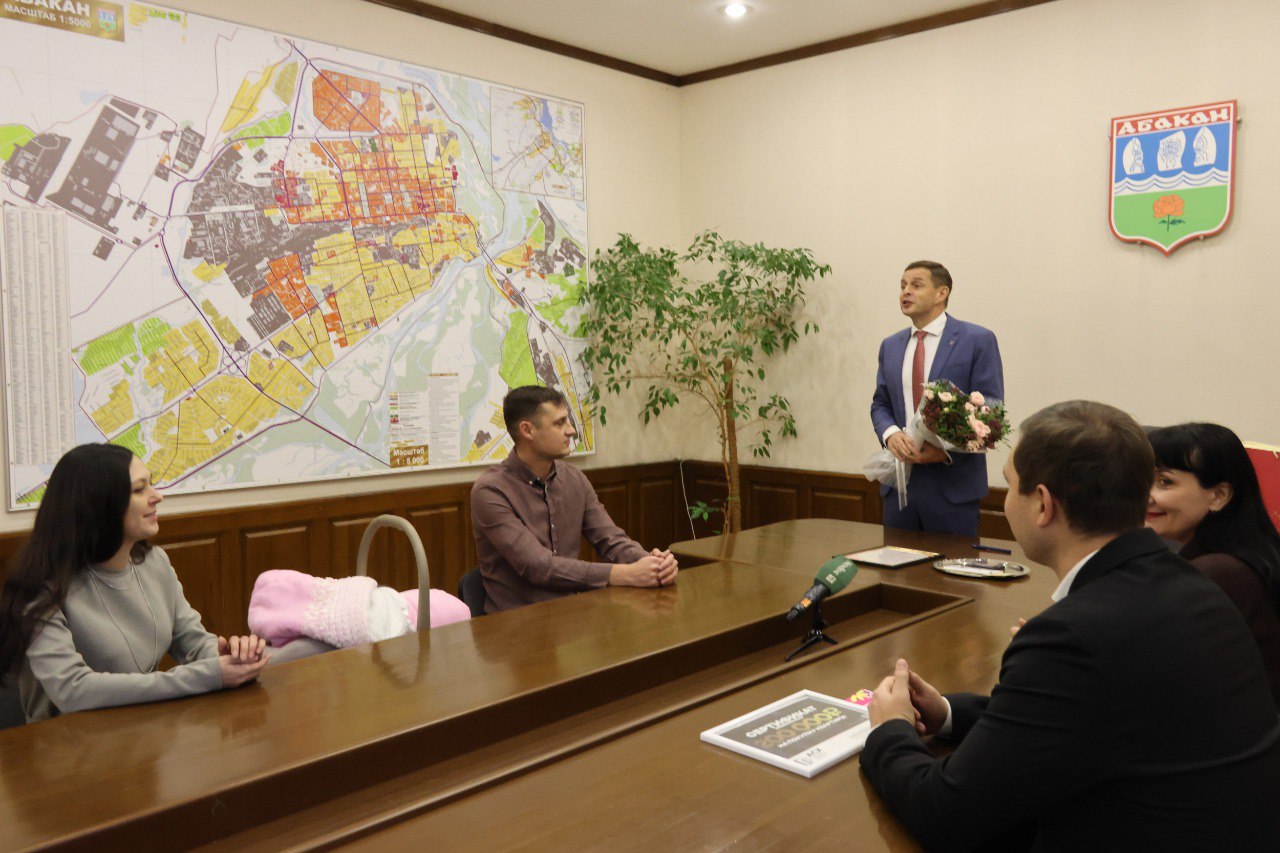 Вероника – первая новорождённая Абакана в год 95-летия Вероника – первая новорождённая Абакана в год 95-летия