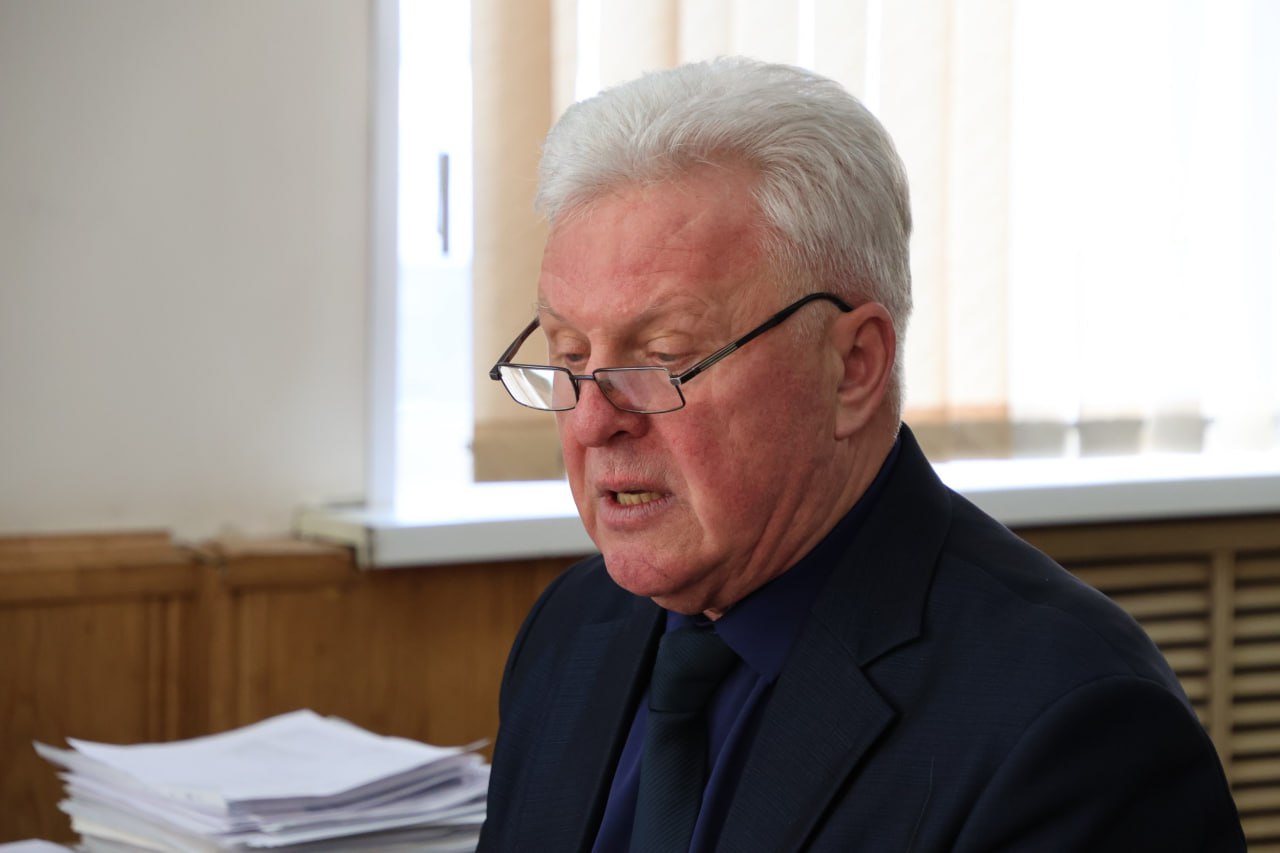 Городские троллейбусы в 2025 году перевезли около 4 миллионов пассажиров: отчёт Главе города Абакана Алексею Лемину представил директор муниципального предприятия «Троллейбусное управление» Виктор Шевцов Городские троллейбусы в 2025 году перевезли около 4 миллионов пассажиров: отчёт Главе города Абакана Алексею Лемину представил директор муниципального предприятия «Троллейбусное управление» Виктор Шевцов