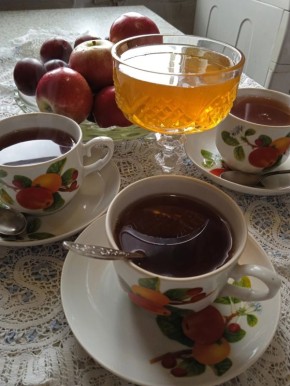 Деревенские угощения: чем бабушки встречают внуков — пироги, печка и огородные дары