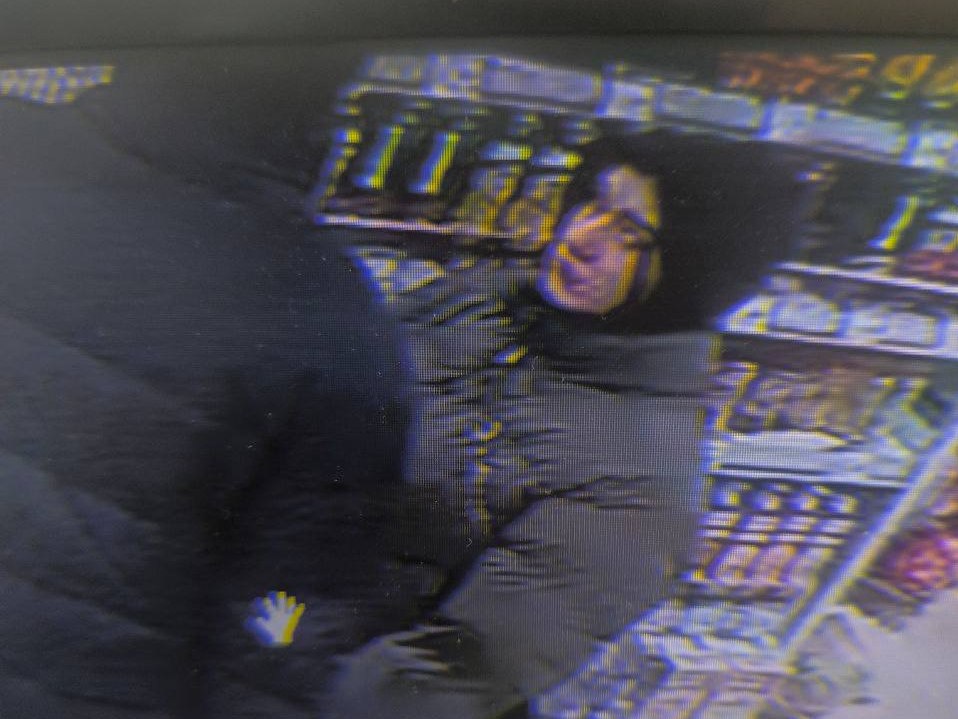 Внимание, розыск!. В УМВД России по г. Абакану поступило заявление представителя одного из сетевых магазинов о том, что из филиала, расположенного по адресу: г. Абакан ул. Ленина 100, был похищен товар – продукты питания... Внимание, розыск!. В УМВД России по г. Абакану поступило заявление представителя одного из сетевых магазинов о том, что из филиала, расположенного по адресу: г. Абакан ул. Ленина 100, был похищен товар – продукты питания...