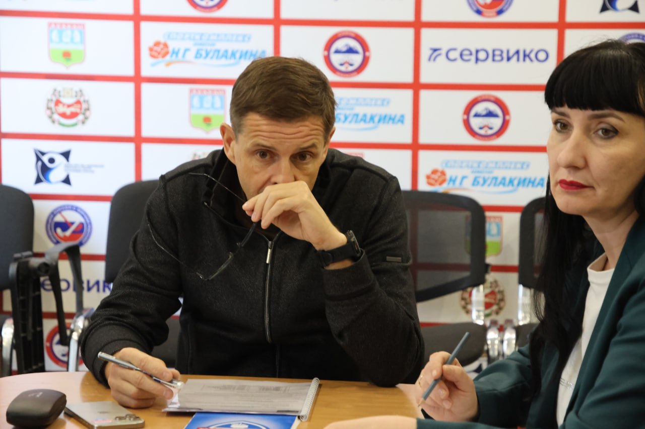 Абакан предлагает детям и подросткам большой выбор видов спорта, и за каждого одарённого ребёнка спортивным школам приходится конкурировать друг с другом Абакан предлагает детям и подросткам большой выбор видов спорта, и за каждого одарённого ребёнка спортивным школам приходится конкурировать друг с другом