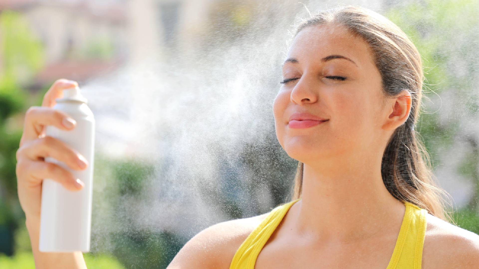 Это средство станет настоящим спасением в жару: вот как использовать термальную воду