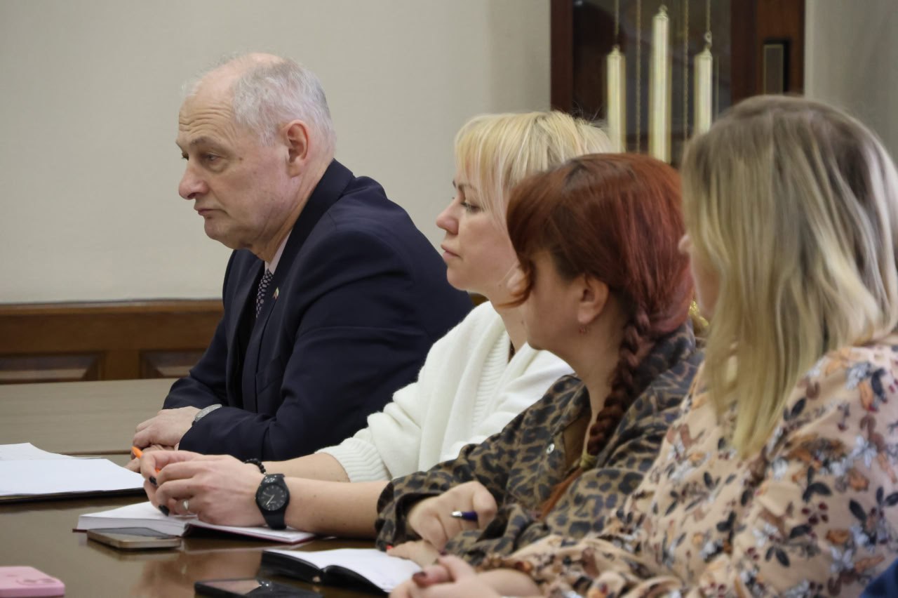 Сегодня в Администрации города Абакана состоялось совещание, посвящённое итогам празднования 2026 года и разработке концепции предстоящего 2027 года Сегодня в Администрации города Абакана состоялось совещание, посвящённое итогам празднования 2026 года и разработке концепции предстоящего 2027 года