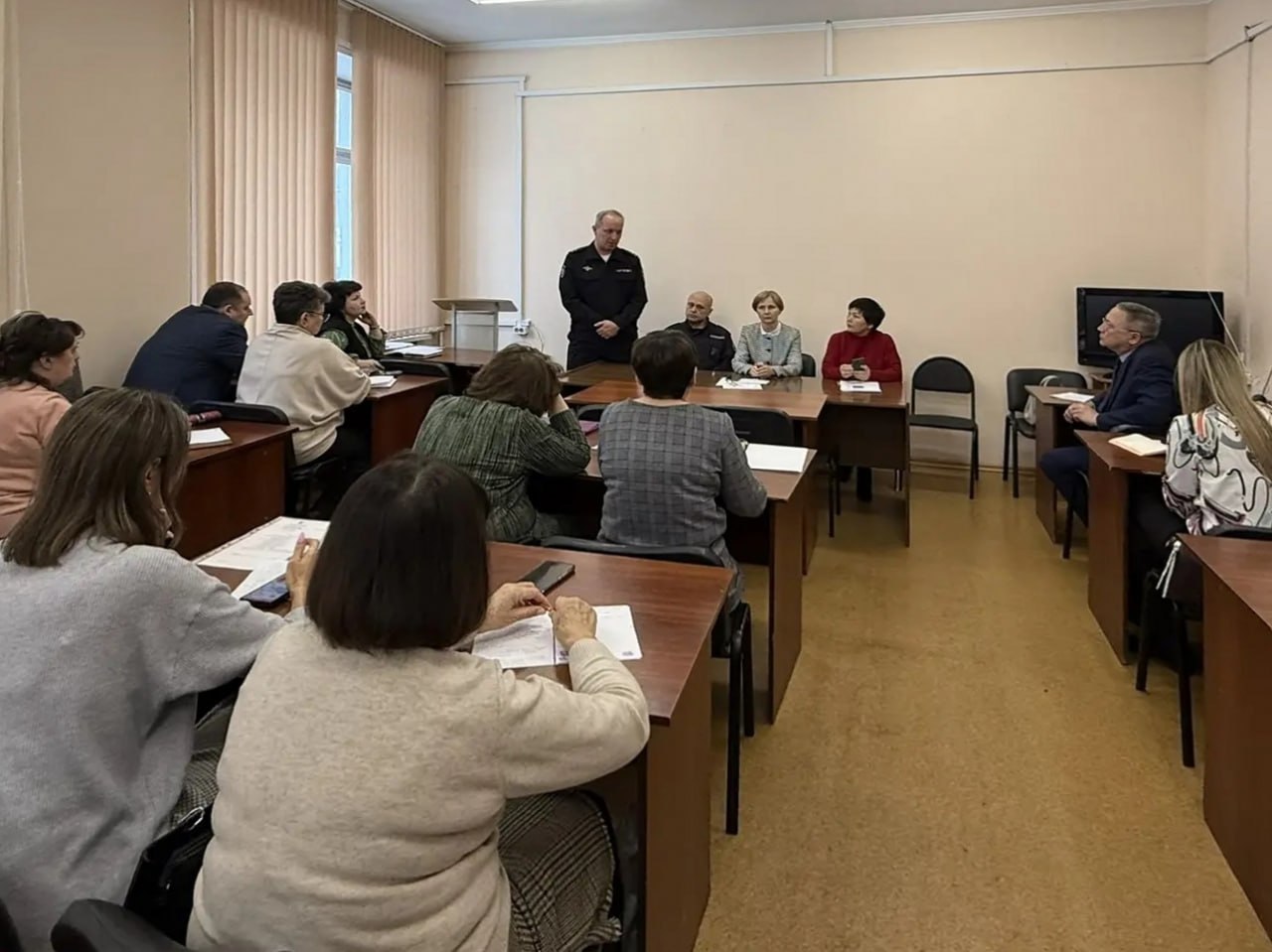 Абаканские полицейские провели встречу с директорами образовательных учреждений по вопросам профилактики мошенничества