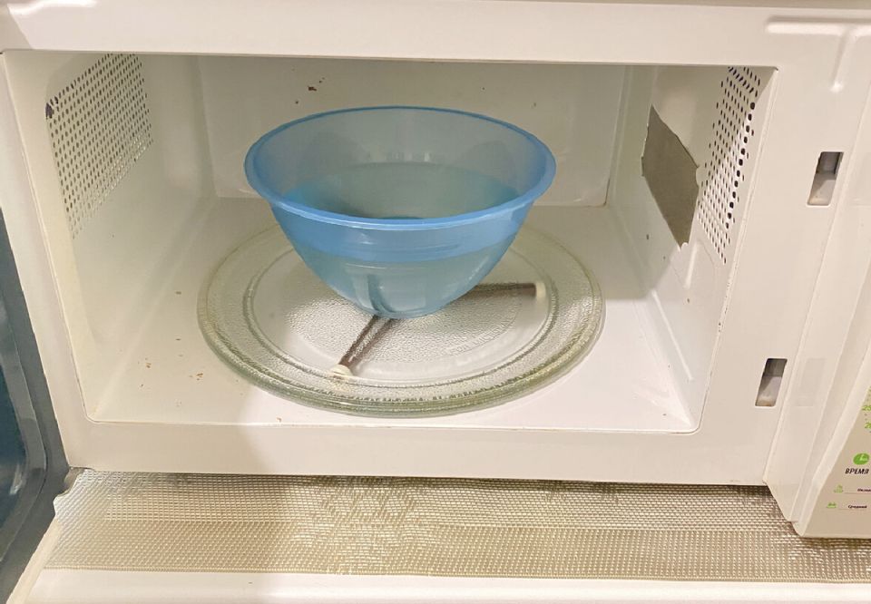 Чистая микроволновка — будто на кухне прибавилось простора и свежести