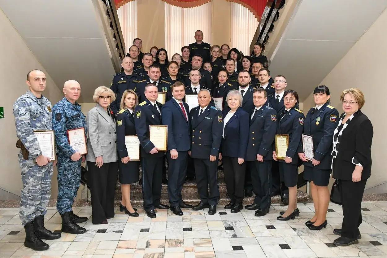 Партнерство с властью помогает приставам укреплять защиту прав жителей Хакасии Партнерство с властью помогает приставам укреплять защиту прав жителей Хакасии