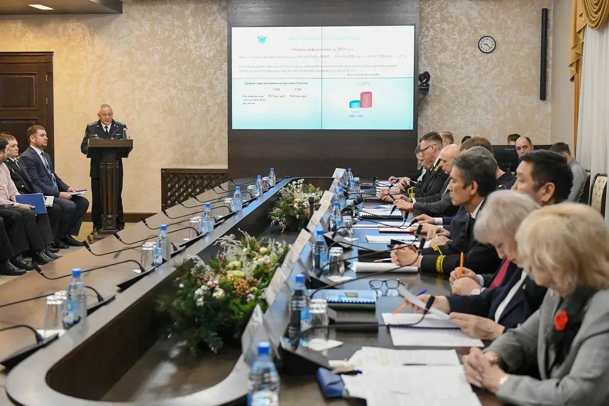 Партнерство с властью помогает приставам укреплять защиту прав жителей Хакасии Партнерство с властью помогает приставам укреплять защиту прав жителей Хакасии