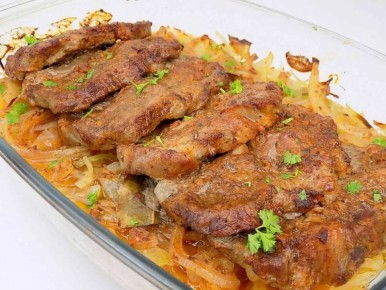 Покой и уют — дома снова слышен аромат свинины с луковой подушкой