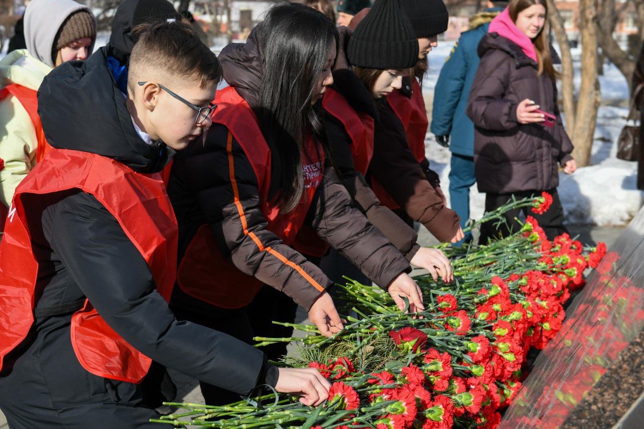 В АБАКАНЕ ПОЧТИЛИ ПАМЯТЬ ВОИНОВ-ГЕРОЕВ В АБАКАНЕ ПОЧТИЛИ ПАМЯТЬ ВОИНОВ-ГЕРОЕВ