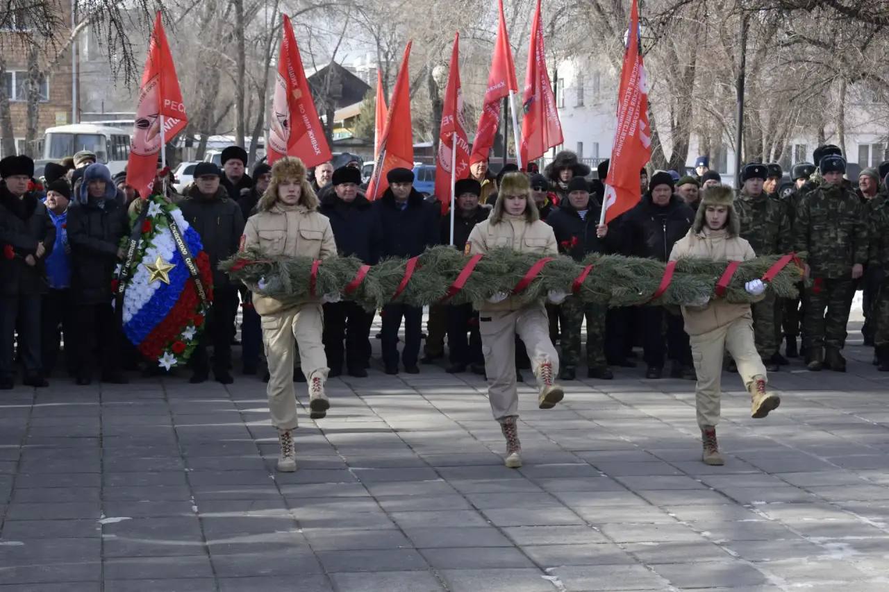 Митинг памяти героев, павших в локальных войнах, прошел в Абакане