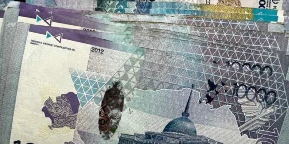 Кому положена специальная соцвыплата в Казахстане до выхода на пенсию