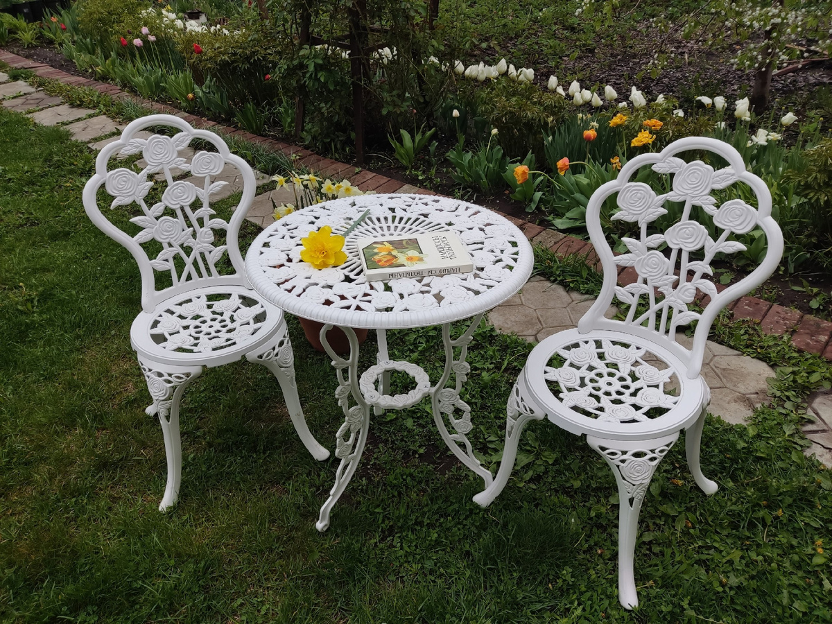 Металл в саду: как он преобразил дачу к новому сезону