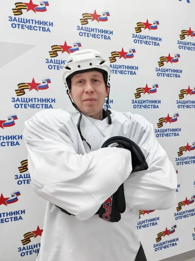 Филиал фонда «Защитники Отечества» обеспечил ветерана СВО из Хакасии профессиональной экипировкой для следж-хоккея Филиал фонда «Защитники Отечества» обеспечил ветерана СВО из Хакасии профессиональной экипировкой для следж-хоккея