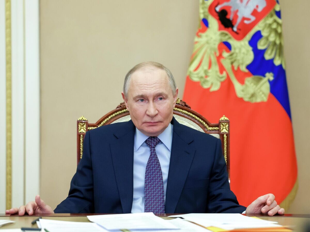 Путин предлагает ускорить восстановление объектов культурного наследия