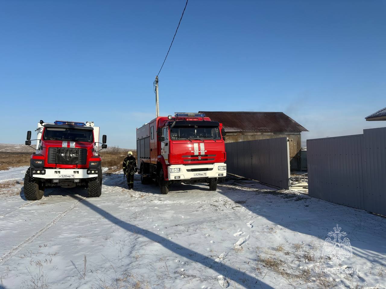 Иномарка горела в Абакане из-за замыкания предпускового подогревателя