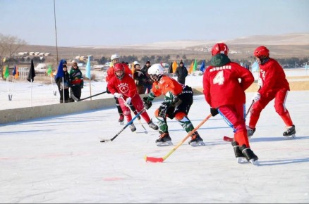 Озеро Шира в очередной раз стало ареной жарких хоккейных баталий!