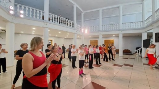 ТОС «Центральный» Абакана встретил весну мастер-классом по бачате