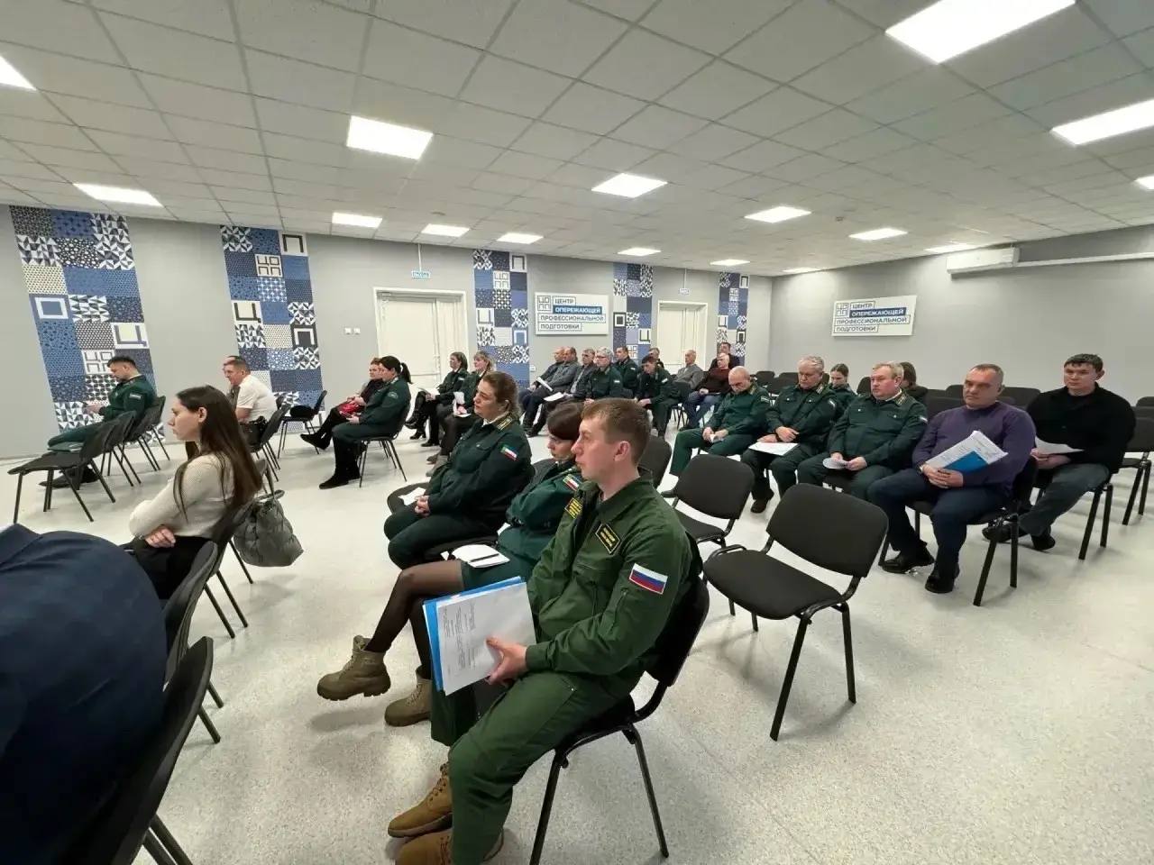 Хакасия усиливает контроль за лесозаготовками и готовится к раннему пожароопасному сезону 2026 года Хакасия усиливает контроль за лесозаготовками и готовится к раннему пожароопасному сезону 2026 года