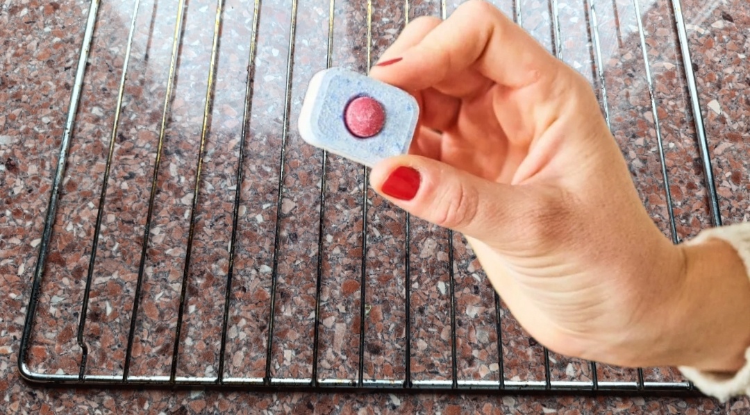 Эффективные методы очистки решетки духовки за считанные минуты