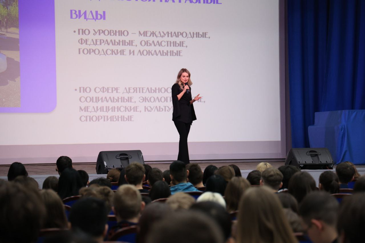 Депутат Верховного Совета Хакасии Анастасия Кочергина встретилась со студентами, но не как политик, а как лектор