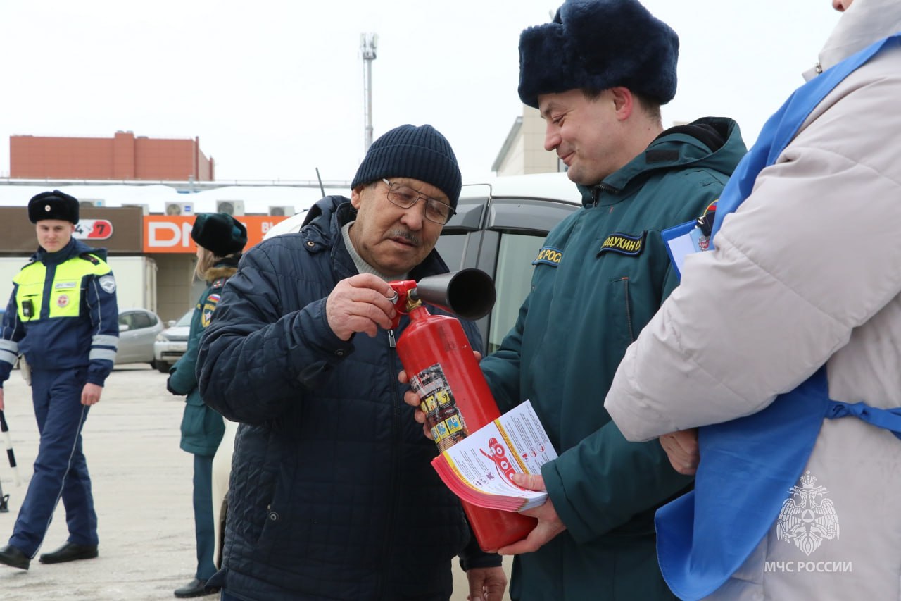 Огнетушитель есть у каждого третьего Огнетушитель есть у каждого третьего