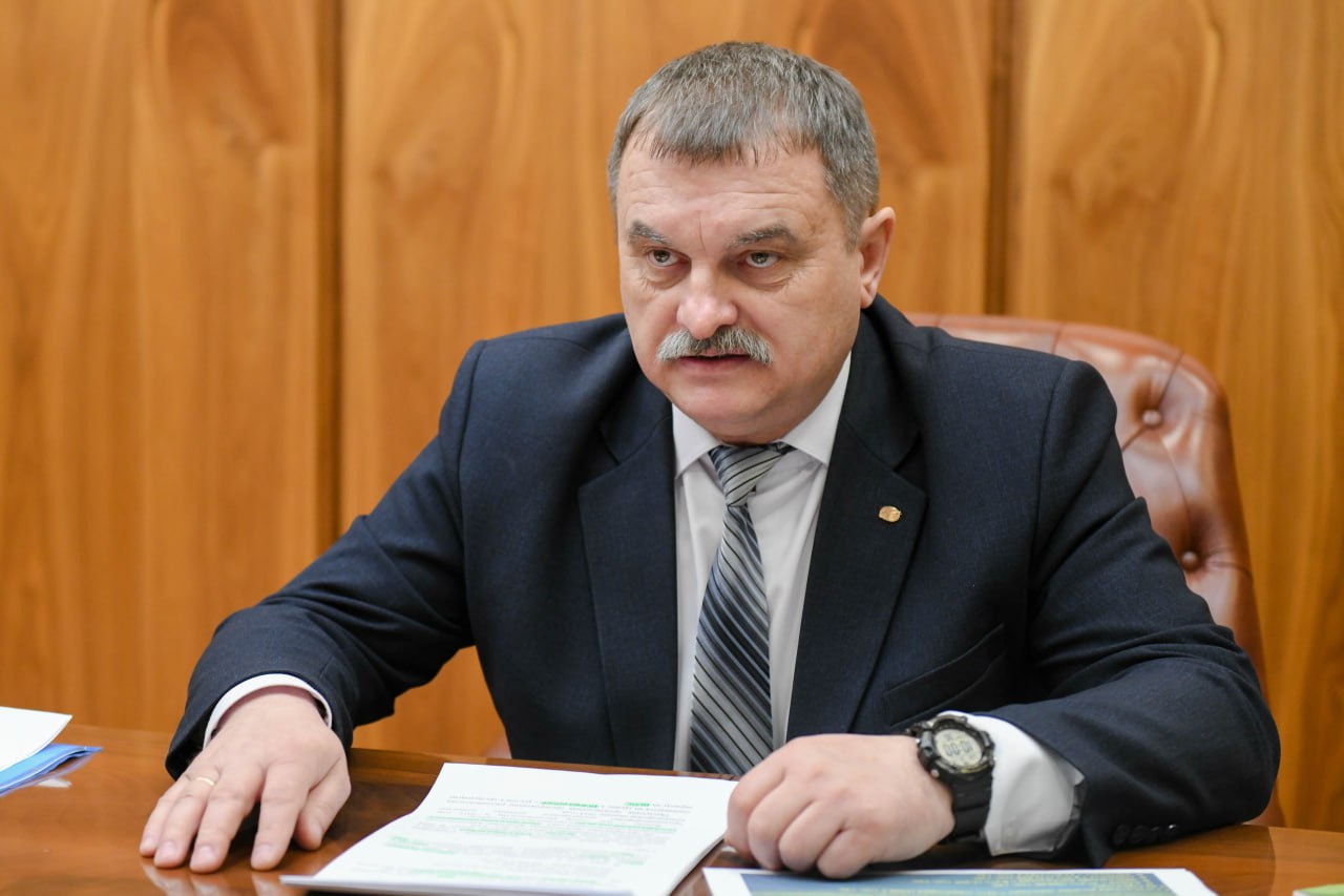 Валентин Коновалов: Министр сельского хозяйства и продовольствия Хакасии Сергей Труфанов доложил о результатах работы ведомства в 2025 году Валентин Коновалов: Министр сельского хозяйства и продовольствия Хакасии Сергей Труфанов доложил о результатах работы ведомства в 2025 году