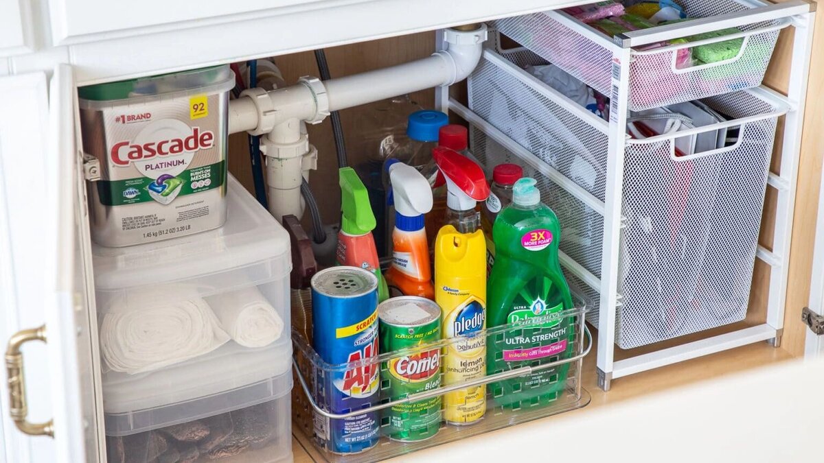 Что стоит убрать из ванной и кладовой уже сегодня