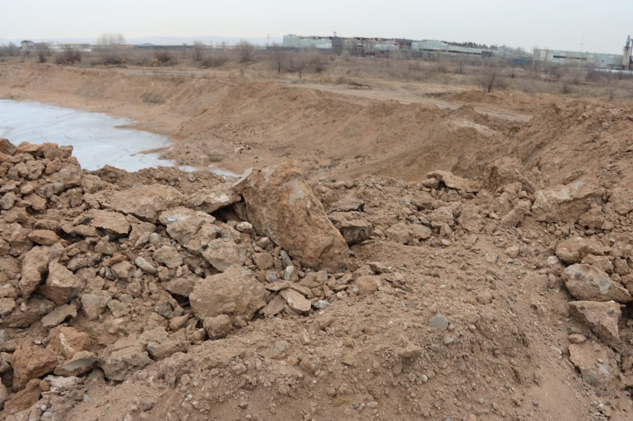 С приходом тёплых дней жители Абакана активно занимаются благоустройством своих придомовых территорий и дачных участков С приходом тёплых дней жители Абакана активно занимаются благоустройством своих придомовых территорий и дачных участков