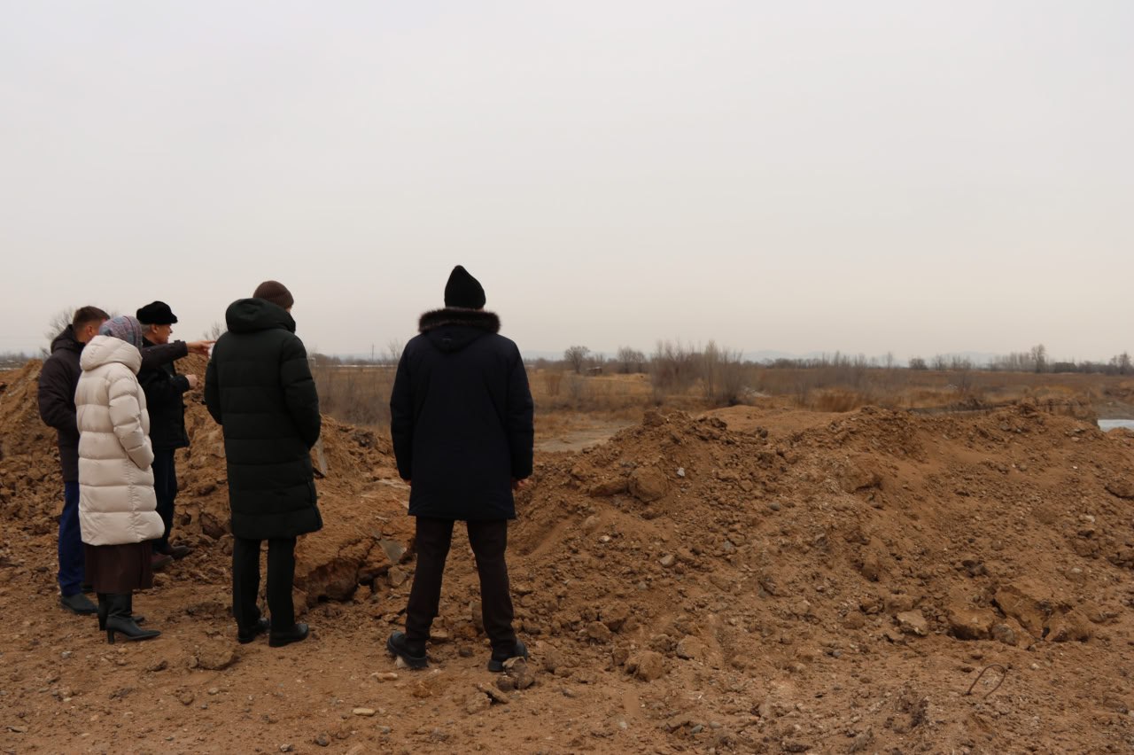 С приходом тёплых дней жители Абакана активно занимаются благоустройством своих придомовых территорий и дачных участков С приходом тёплых дней жители Абакана активно занимаются благоустройством своих придомовых территорий и дачных участков