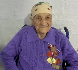 ���������� ����� �������� 100-������ ������