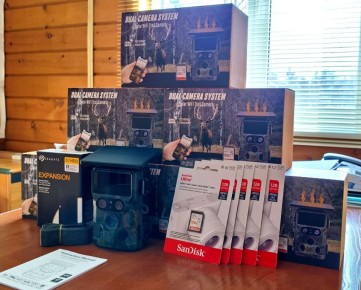 Новые фотоловушки получил заповедник «Саяно-Шушенский» и нацпарк «Шушенский бор»