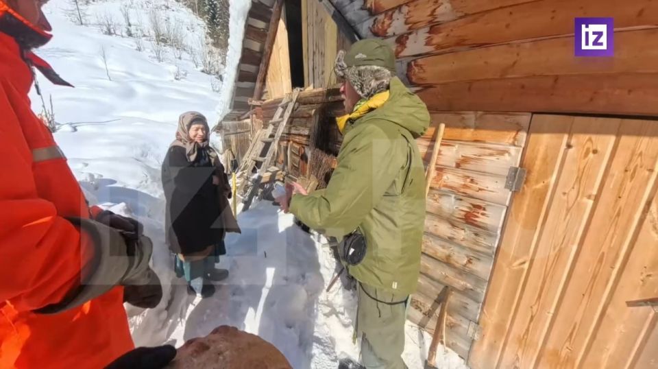 Российские путешественники добрались до известной сибирской отшельницы Агафьи Лыковой