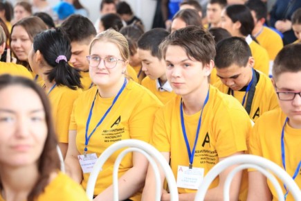 Оксана Разварина напутствовала участников чемпионата «Абилимпикс»