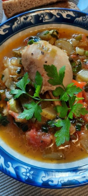 Густой томатный суп с курицей: уютное тепло в каждой ложке