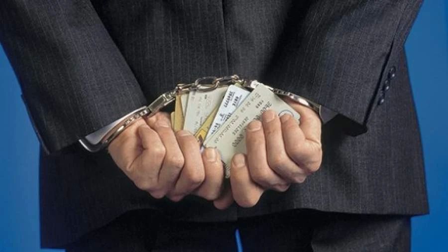 Житель Черногорска подозревается в неправомерном обороте средств платежей