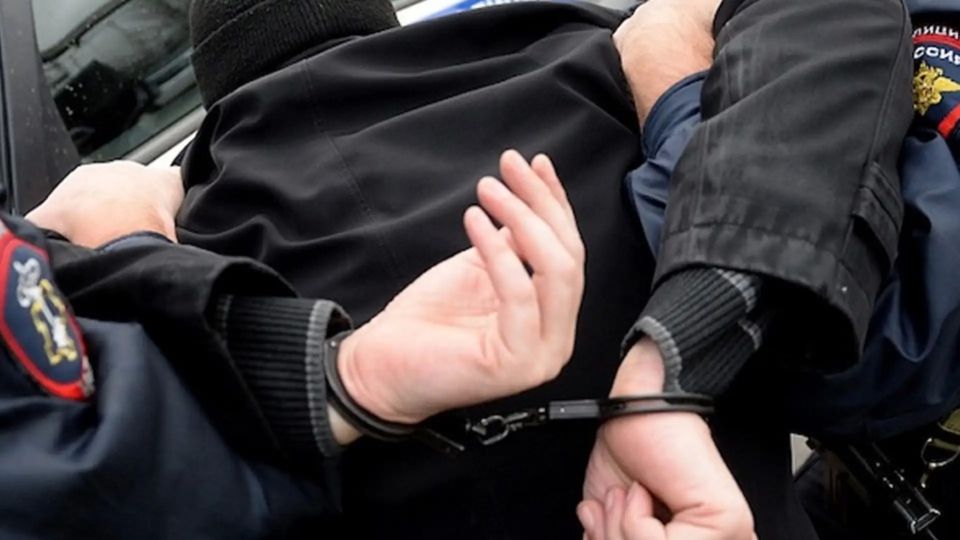 Задержанный полицейскими Хакасии житель Абакана, обвиняемый в убийстве, заключен под стражу