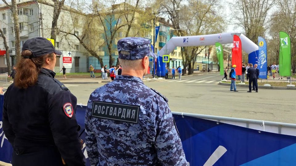 Сотрудники правоохранительных органов Хакасии обеспечили охрану правопорядка во время региональных массовых и спортивных мероприятий, проводимых 1 мая