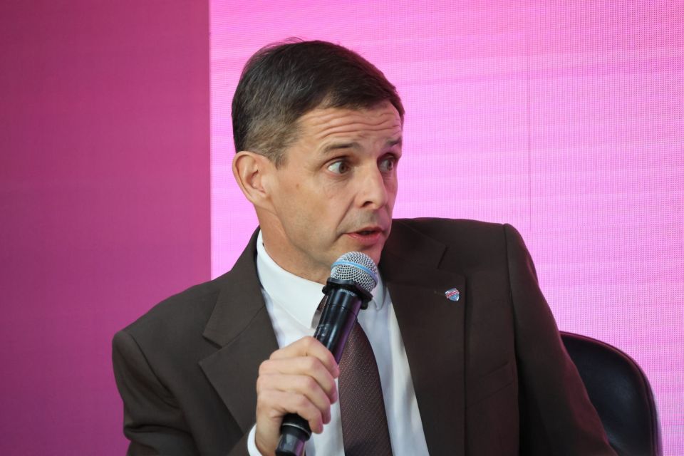 Бизнес-форум «Устоять и вырасти: стратегии для нестабильных времён» увлёк несколько сотен предпринимателей Абакана, Республики Хакасия и юга Красноярского края Бизнес-форум «Устоять и вырасти: стратегии для нестабильных времён» увлёк несколько сотен предпринимателей Абакана, Республики Хакасия и юга Красноярского края