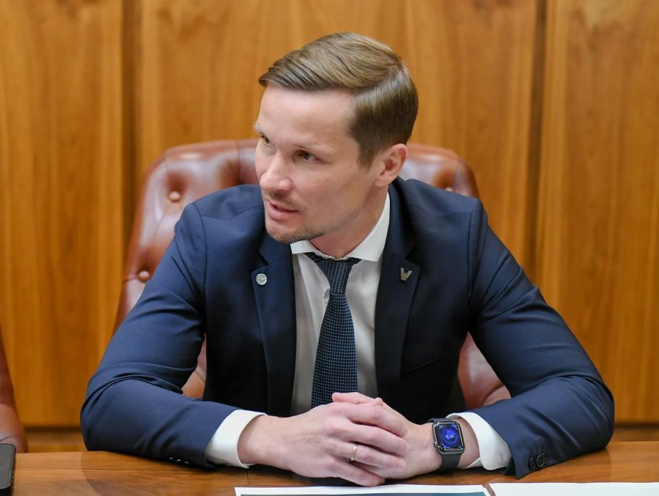 Правительство Хакасии и Сбер укрепляют партнерство Правительство Хакасии и Сбер укрепляют партнерство