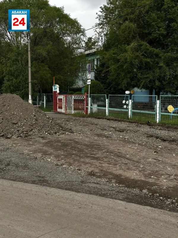 Новый тротуар и парковка появятся у абаканского детского сада «Росинка»
