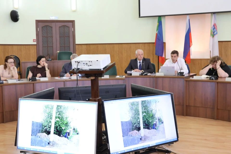 Рядом с домом должен быть порядок Рядом с домом должен быть порядок