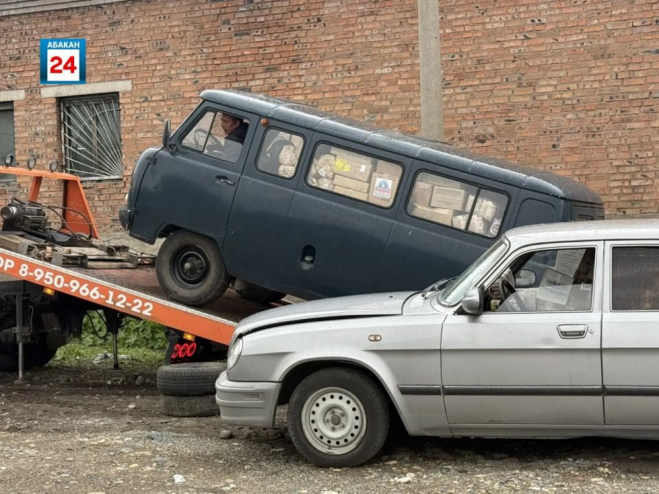 10 единиц техники отправились сегодня из Абакана в помощь хакасским бойцам 10 единиц техники отправились сегодня из Абакана в помощь хакасским бойцам