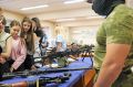В гостях у сотрудников ОМОН побывали школьники Хакасии